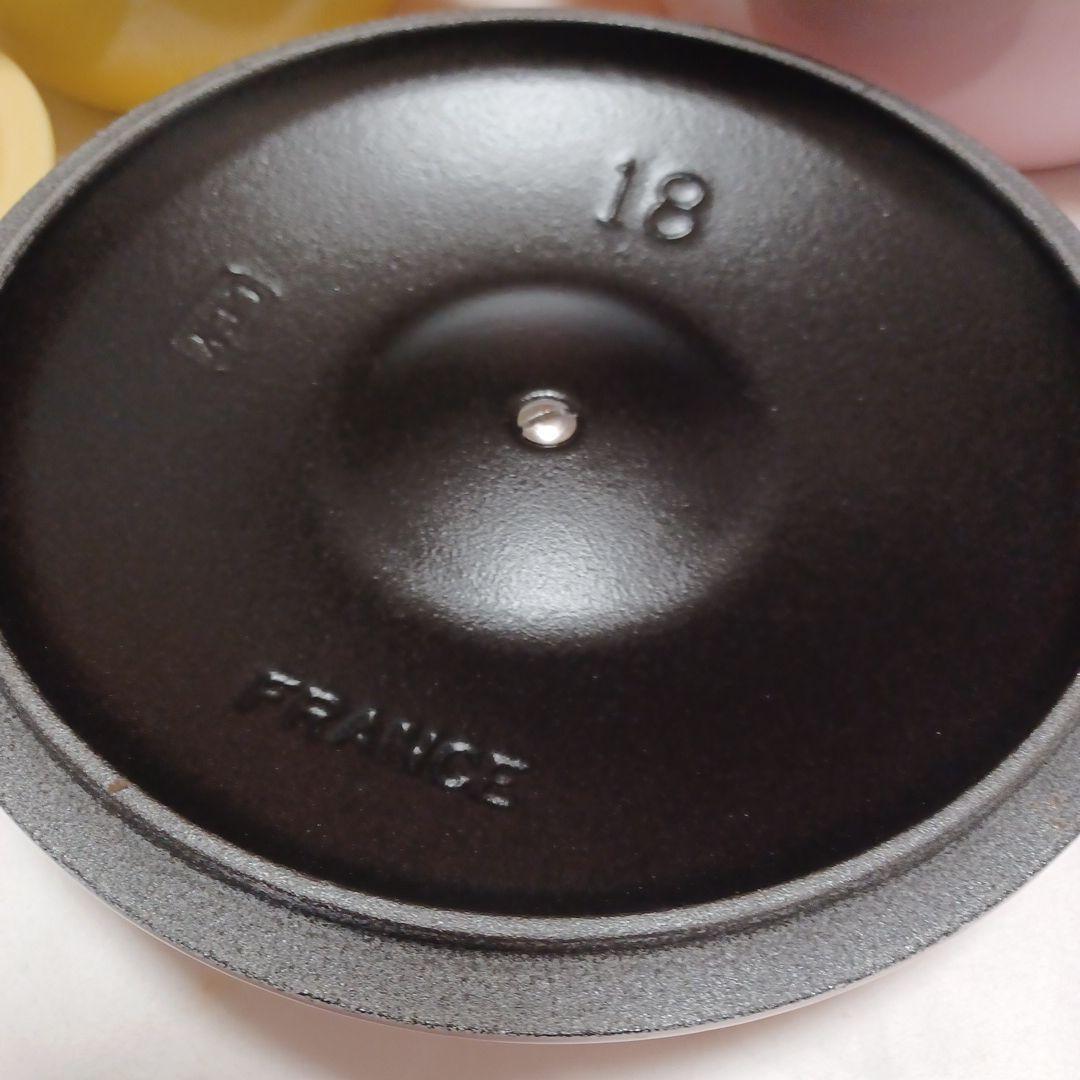 LE CREUSET ピンクとイエロー鍋セット