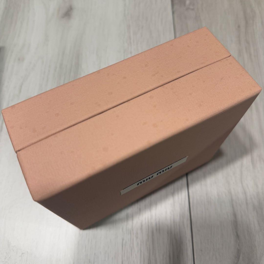 miumiu ミュウミュウ 財布 三つ折り財布