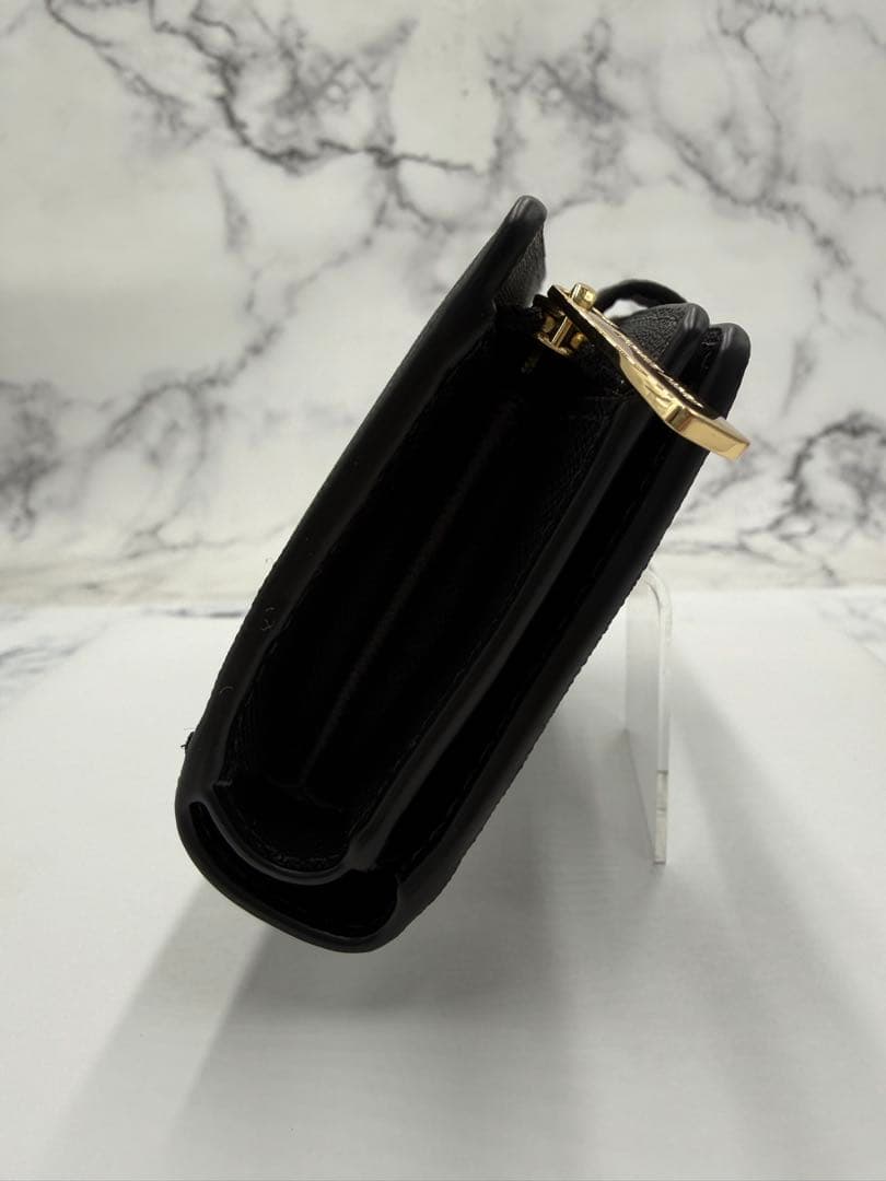 未使用品！MICHAEL KORS マイケルコース ブラック 二つ折り財布