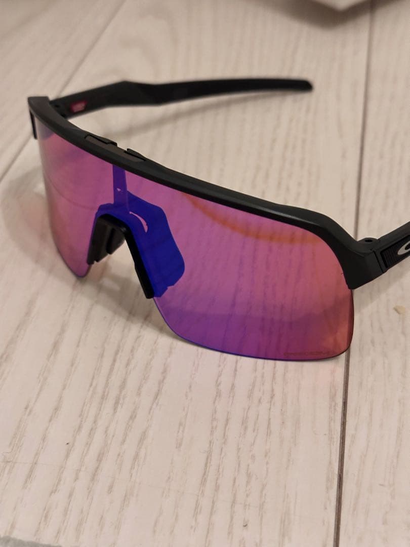 Oakley SUTRO Light ケース付き