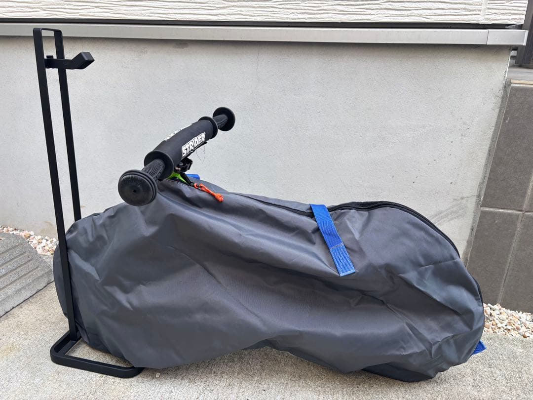 ストライダースポーツ　バイクスタンド 持ち運び用ケース3点セット