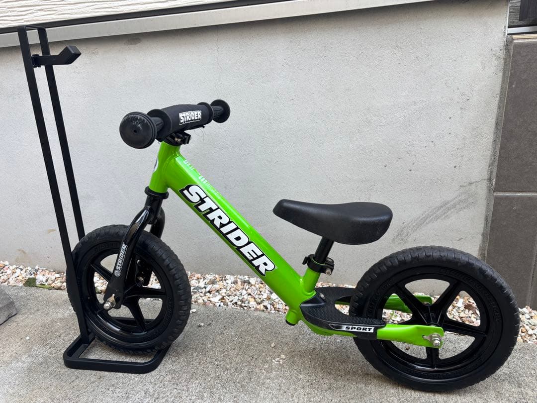 ストライダースポーツ　バイクスタンド 持ち運び用ケース3点セット