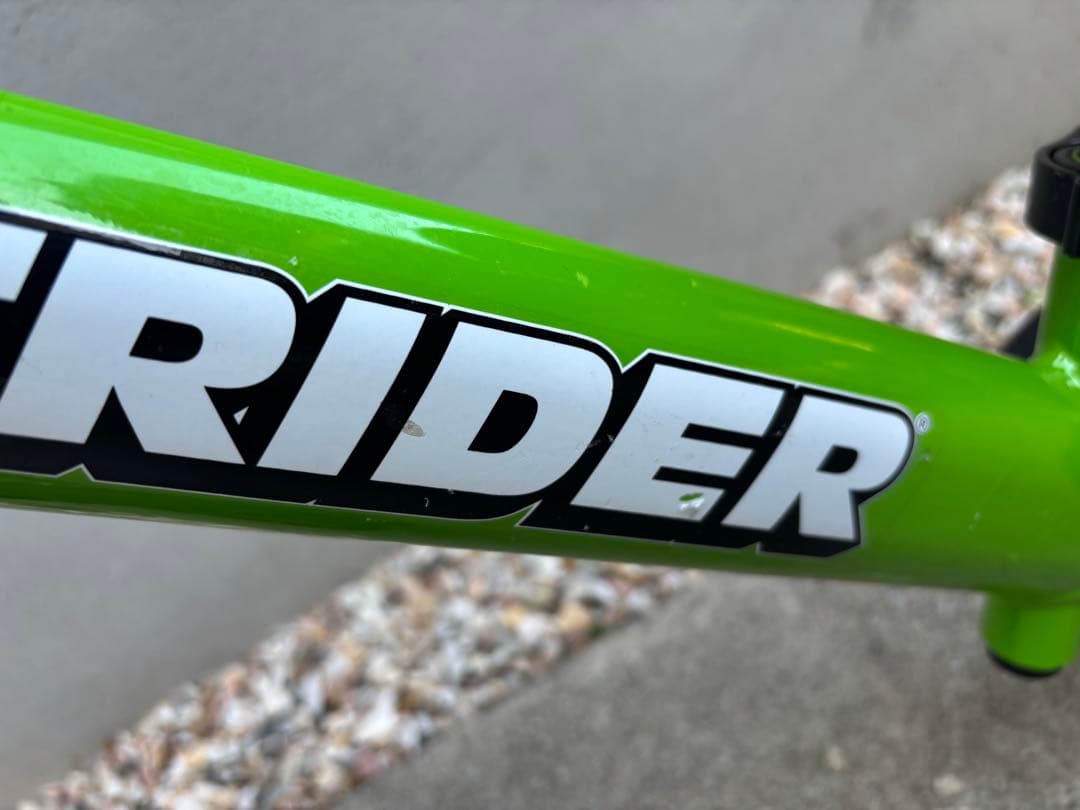 ストライダースポーツ　バイクスタンド 持ち運び用ケース3点セット