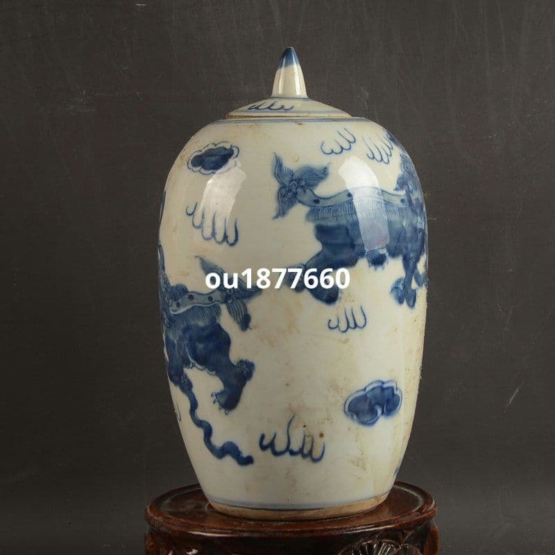 青花獅子滾繡球冬瓜壇蓋壺 景徳鎮 陶磁器 装飾品 現代工芸品 美術品 置物
