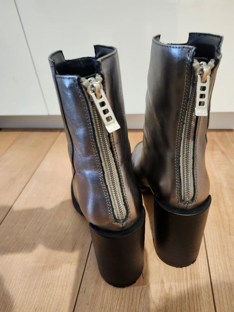 UN3D. シューズ ROUND EDGE SHORT BOOTS　シルバー36