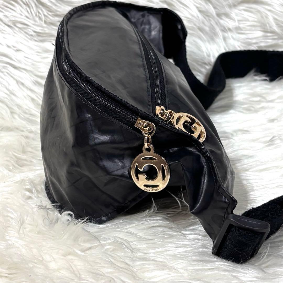 美品✨ゲラルディーニ 総柄 ウエストバッグ ボディバッグ ショルダーバッグ 黒