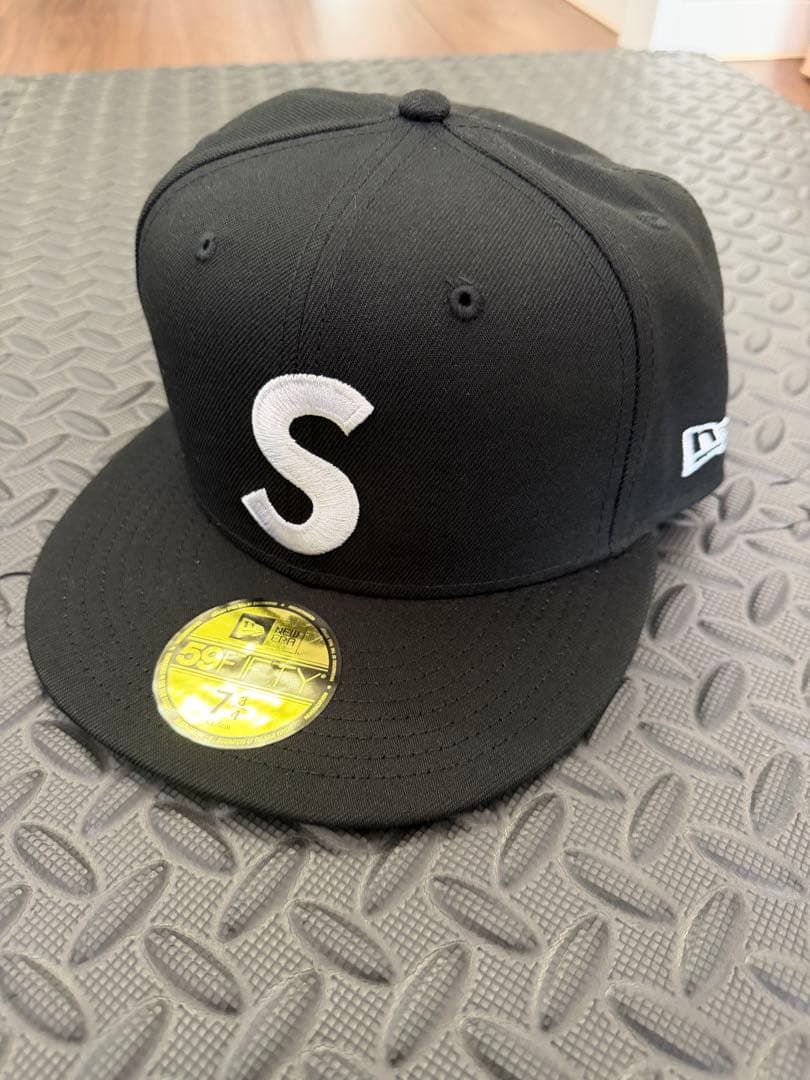 New Er Sロゴ ベースボールキャップ