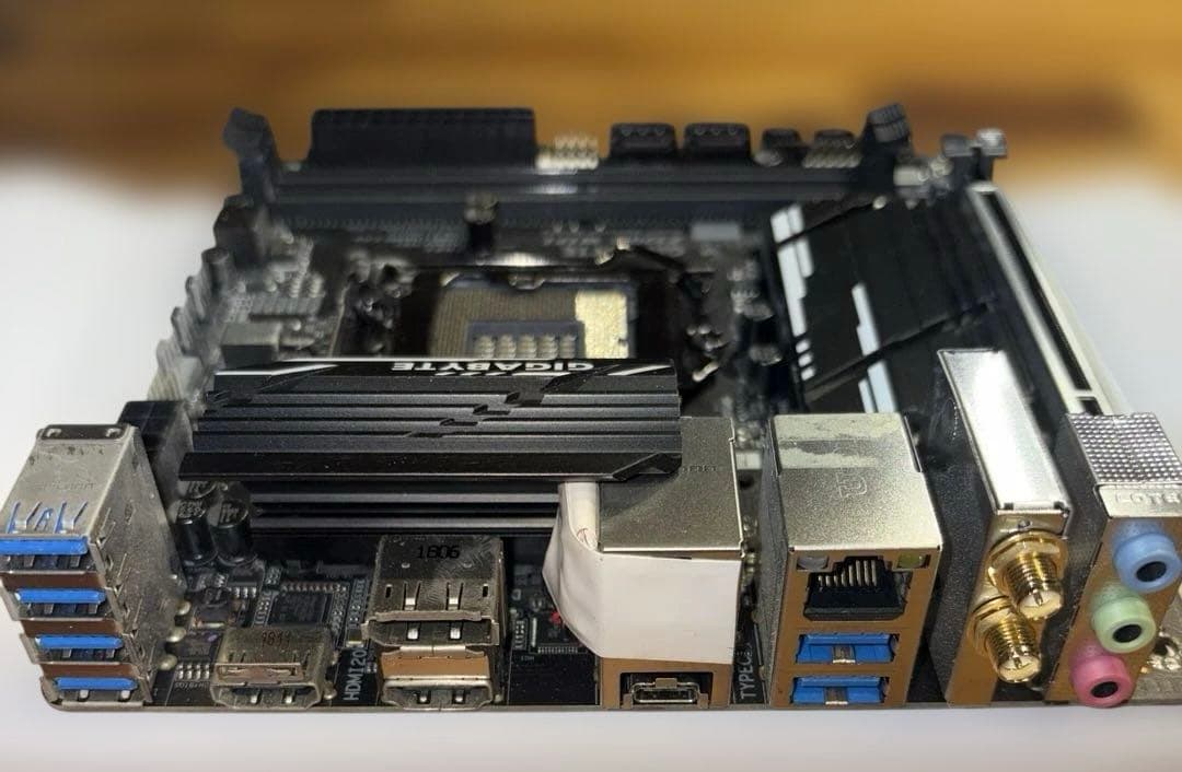 GIGABYTE Z370n WiFi Mini-ITXマザーボード