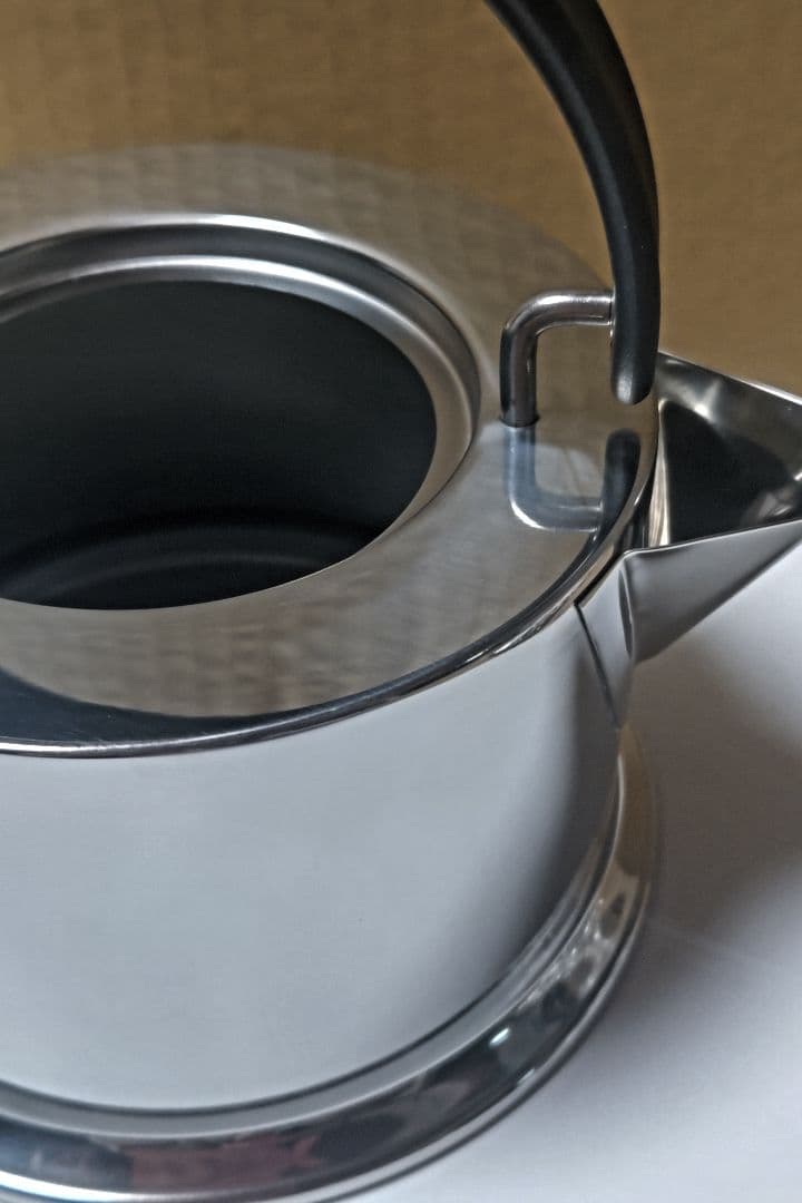 bodum ボダムやかんケトル2リットル　新品未使用　値下げしました