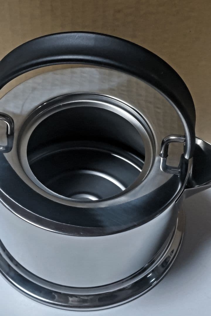 bodum ボダムやかんケトル2リットル　新品未使用　値下げしました
