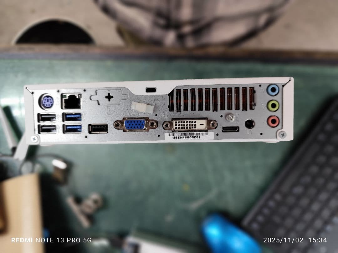 EPSON Endeavor ST180E デスクトップPC