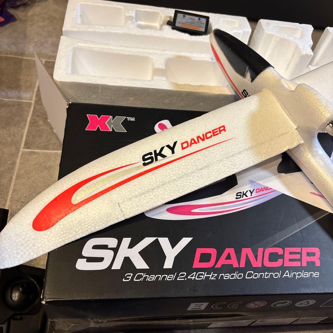 XK A700 SKY DANCER RC飛行機