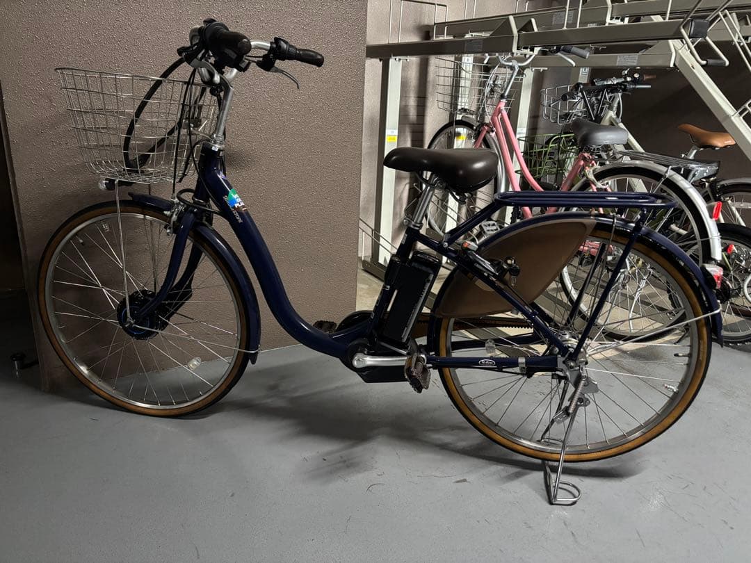ブリヂストン電動アシスト自転車 ネイビー シティタイプ