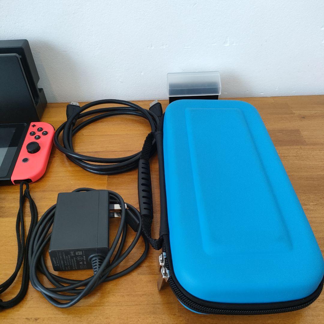 Nintendo Switch 本体 赤・青 Joy-Con ケースセット