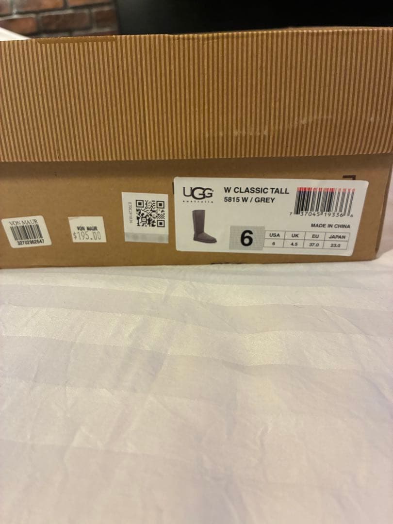 <シーズン最終処分値下>新品UGG Australia Classic Tall
