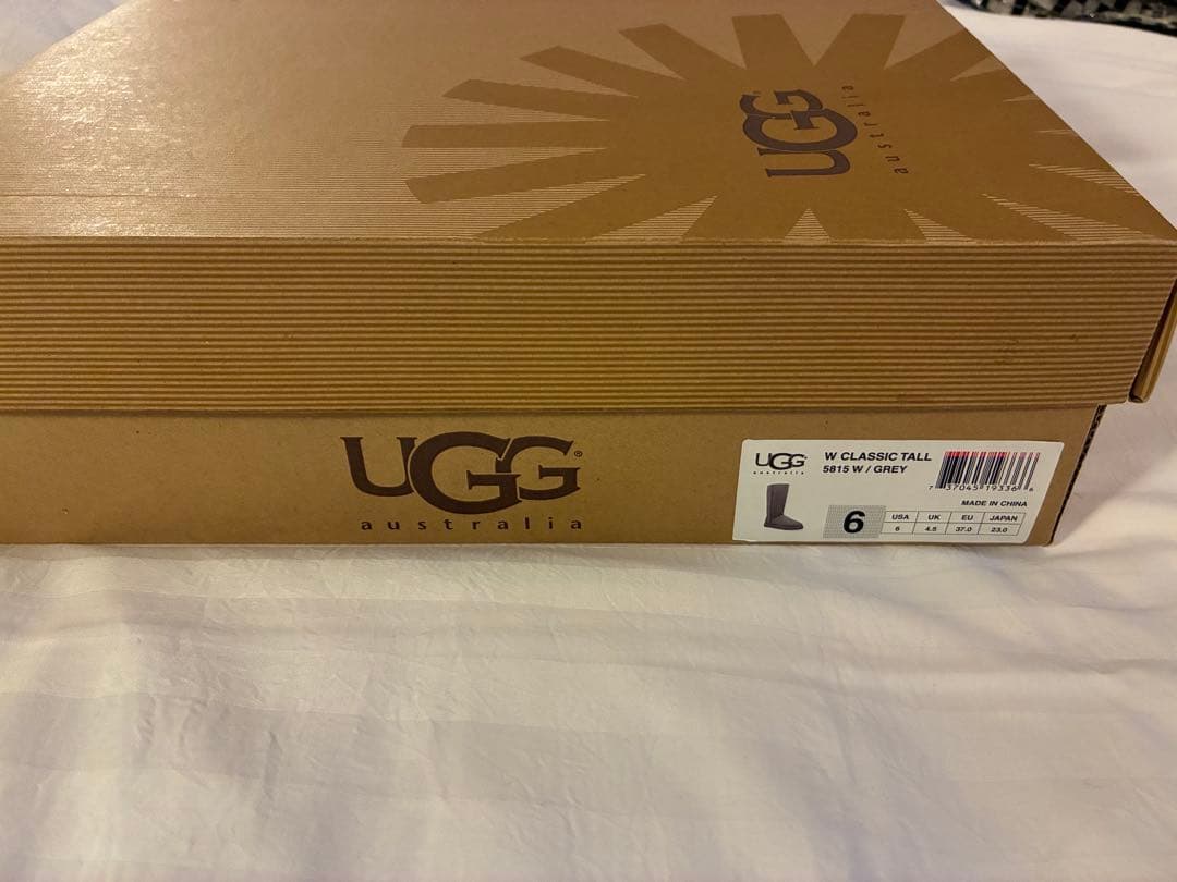 <シーズン最終処分値下>新品UGG Australia Classic Tall