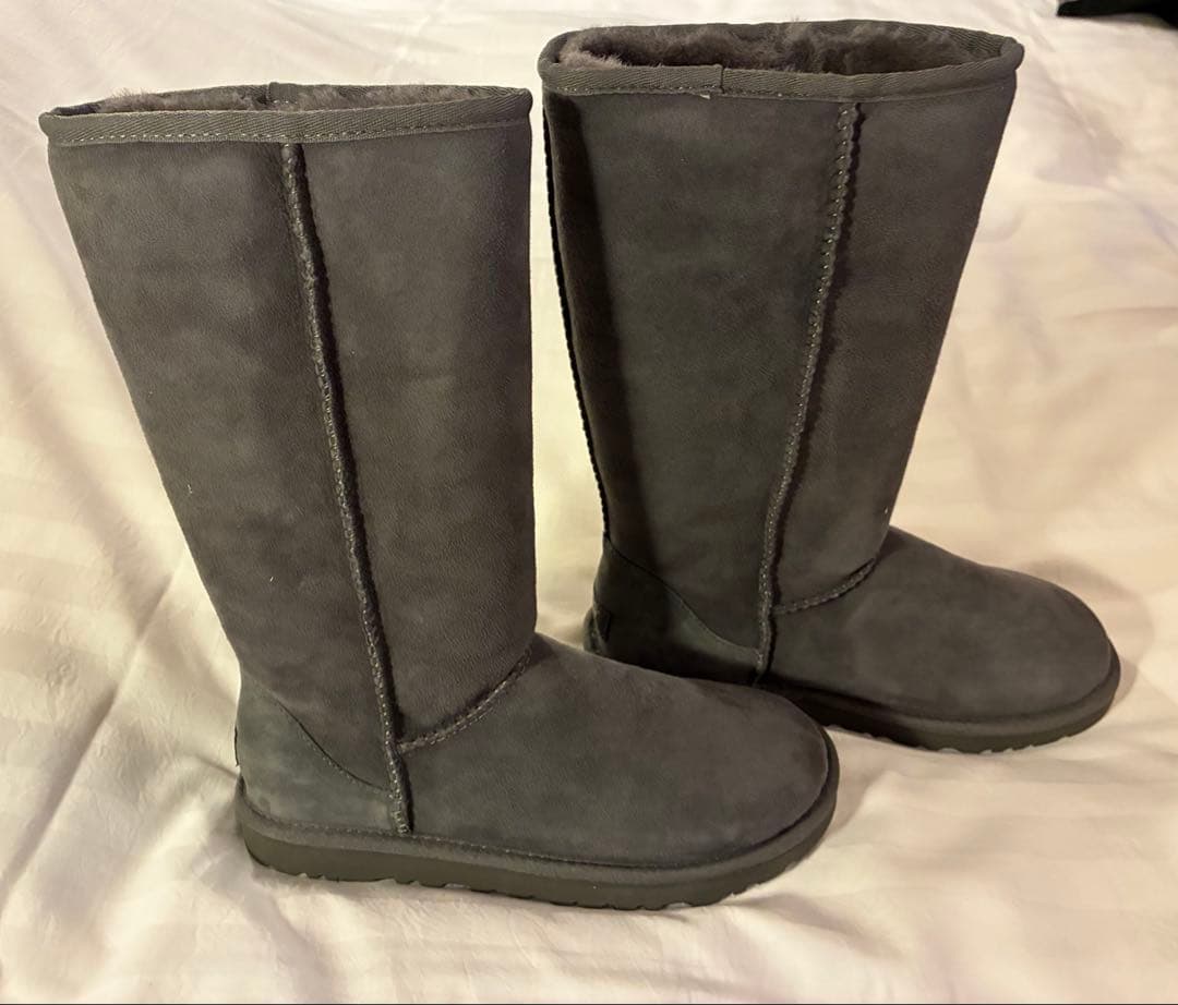 <シーズン最終処分値下>新品UGG Australia Classic Tall