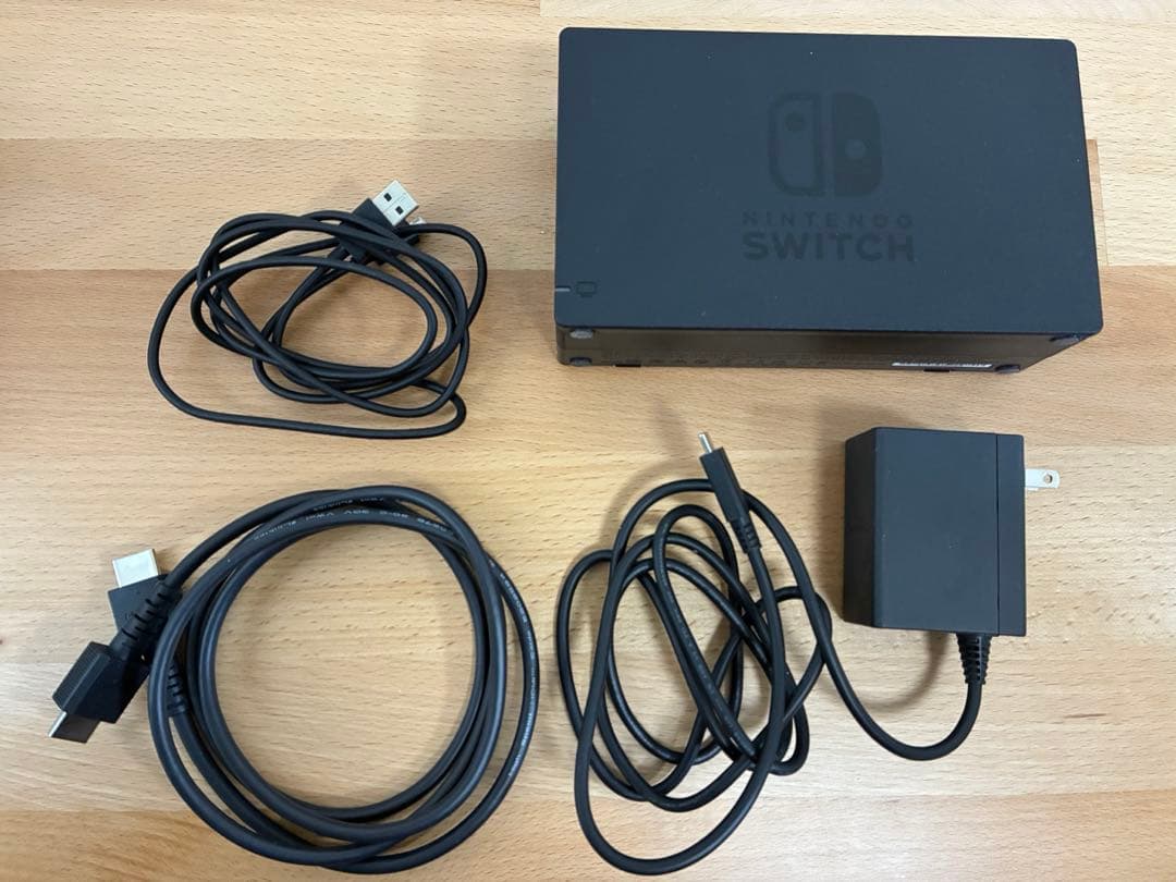 【ほぼ未使用】Nintendo Switch 本体 青/赤 Joy-Con