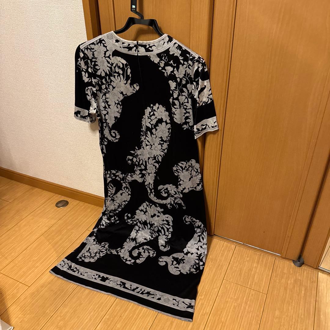 LEONARD 花柄 半袖ひざ丈ワンピース