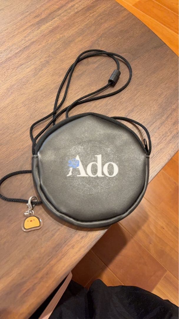 Adoぬいぐるみ2体セットとポーチ