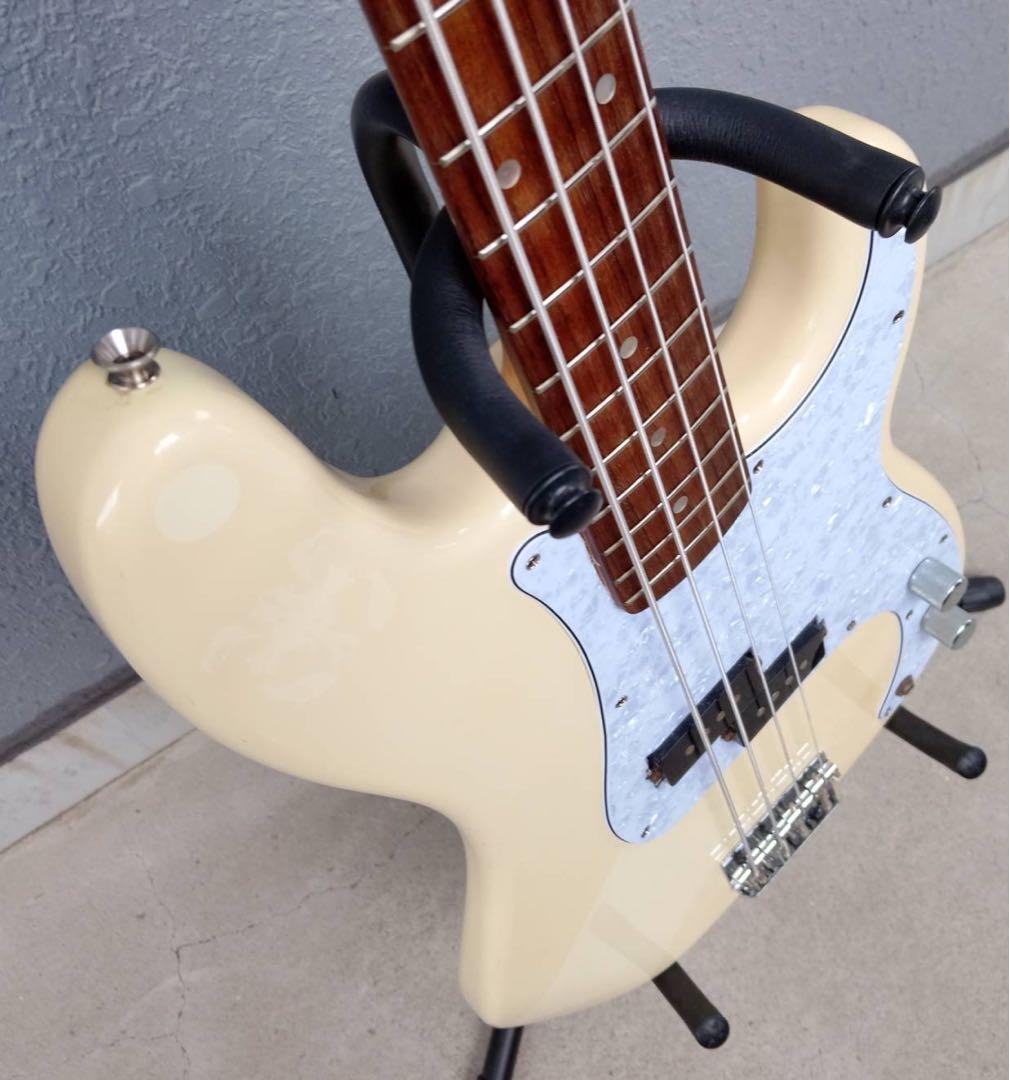 ベース Squier by Fender Precision BASS