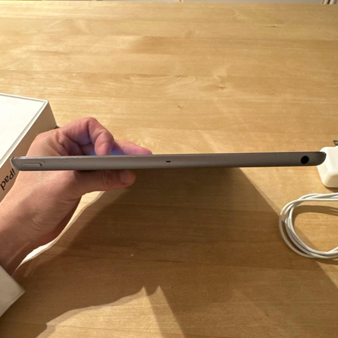 ユ※様　【美品】Apple iPadAir第一世代 128GB