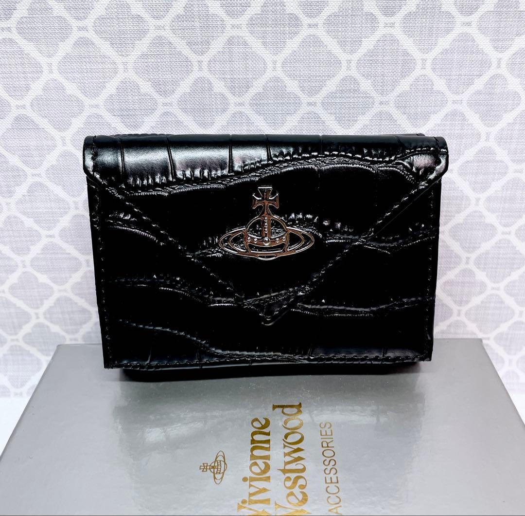 【内柄も素敵☆最新】Vivienne Westwood 三折財布 ブラック