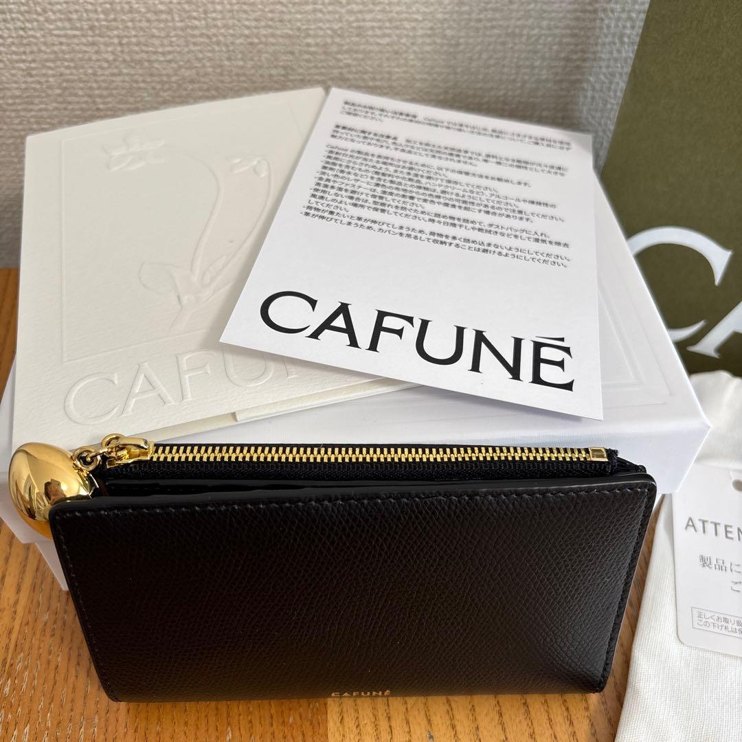CAFUNÉ ブラックレザー 二つ折り財布