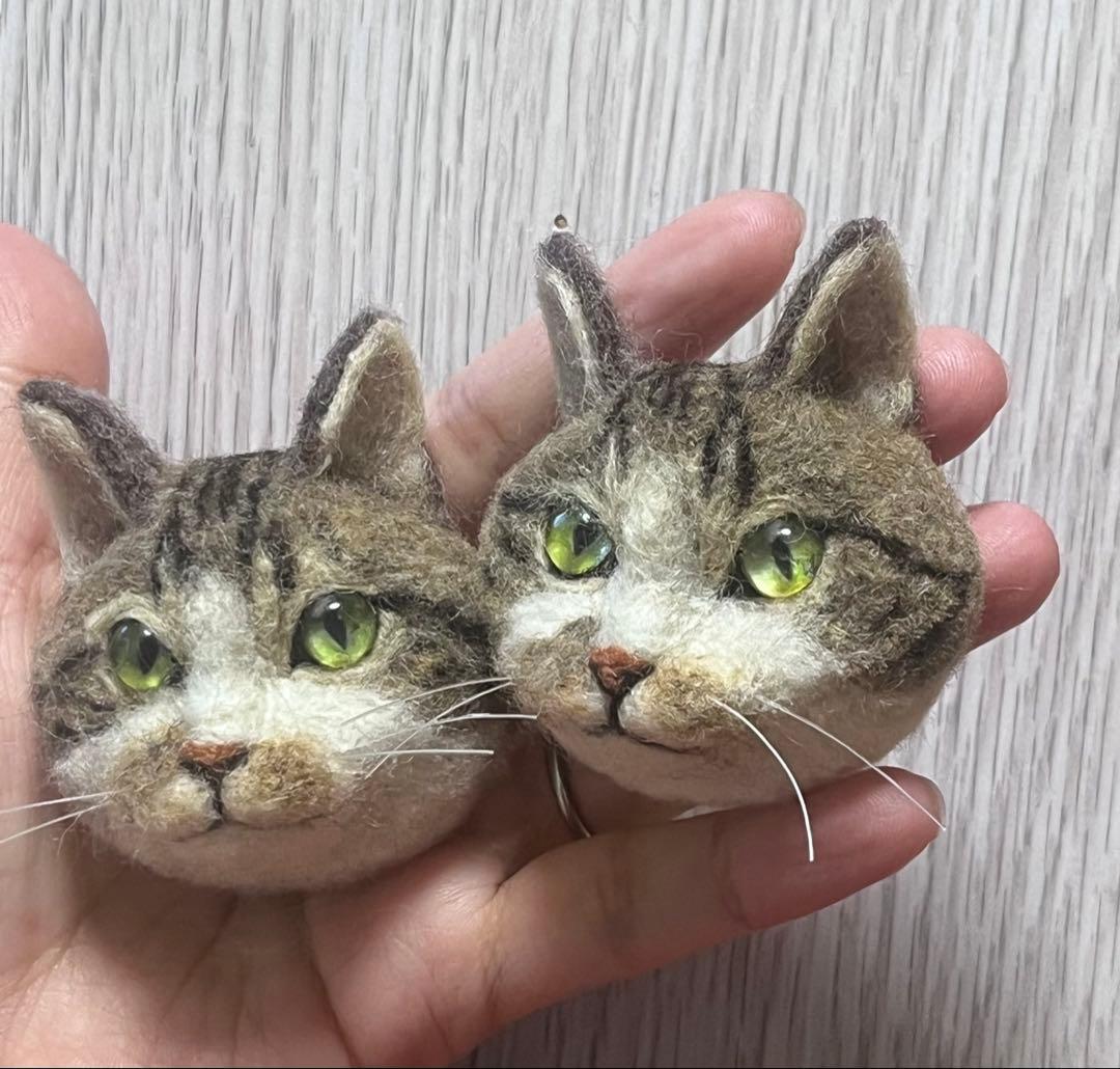 【期間限定の断捨離です。 】 羊毛フェルト 猫 ブローチ