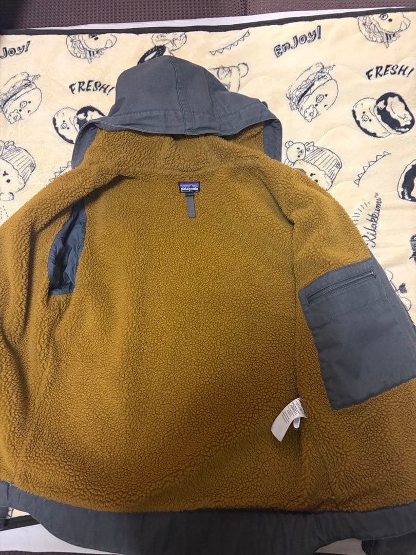 Patagonia フリース内側 グレー ジャケット