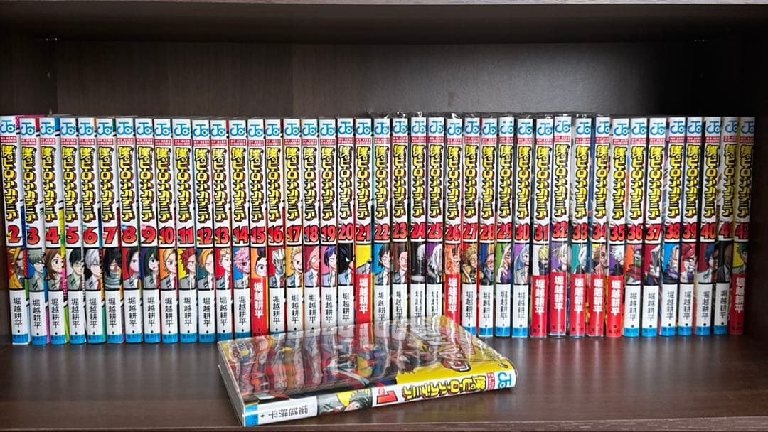 僕のヒーローアカデミア 1~42全巻セット＋キャラブック1＆2+おまけ ヒロアカ