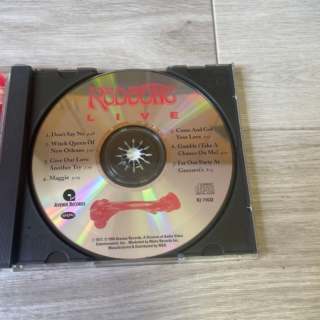 アーティスト名　Redbone