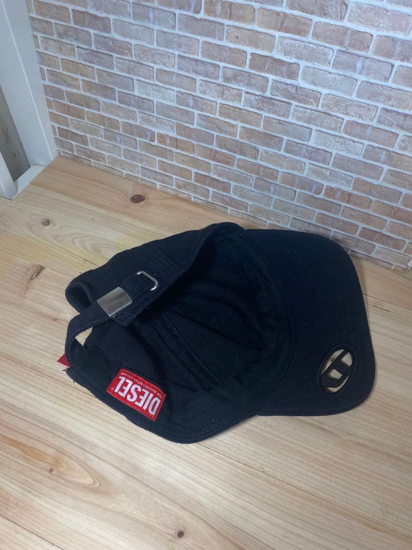 DIESEL 黒 キャップ ロゴ入り
