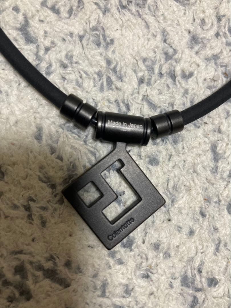 ブラック ネックレス