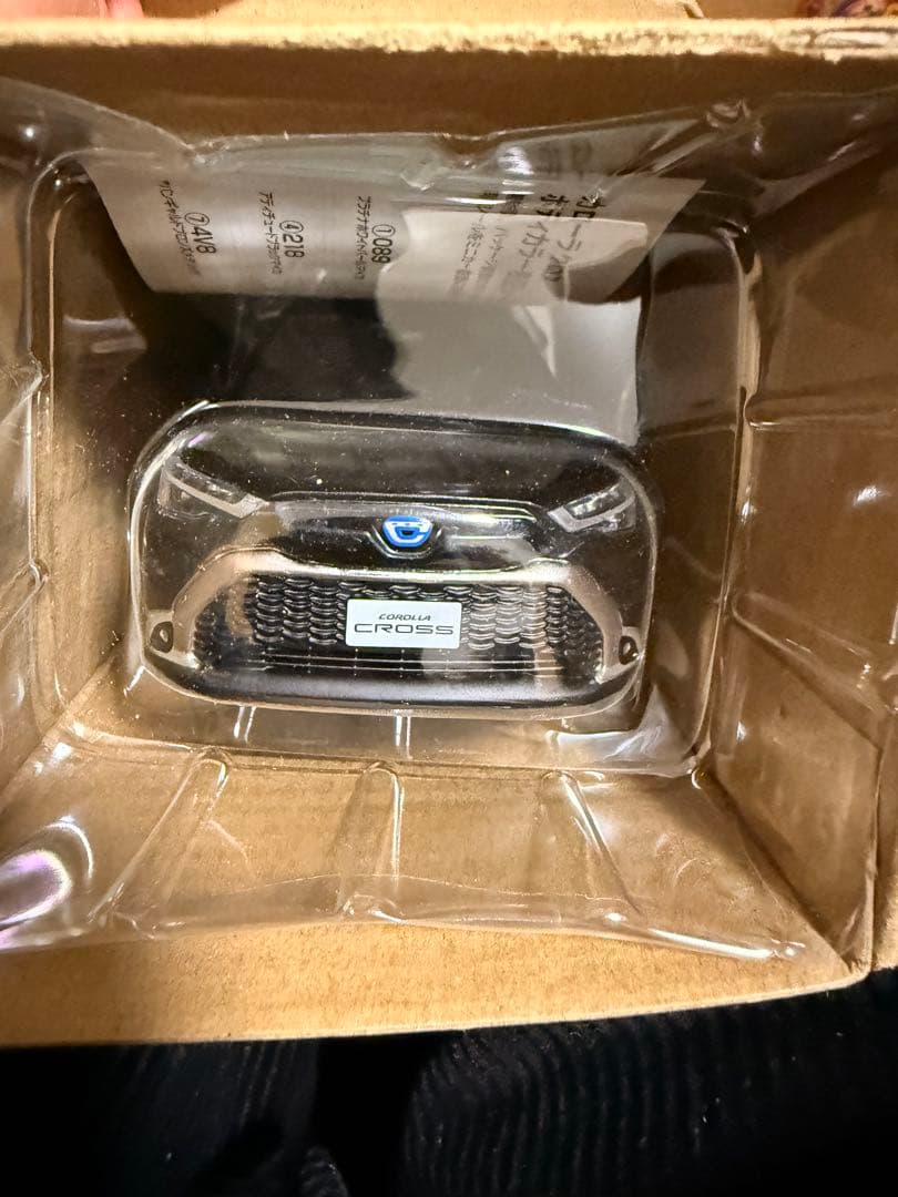 m*k様 トヨタカラーサンプル　まとめ売り　カローラクロス2台