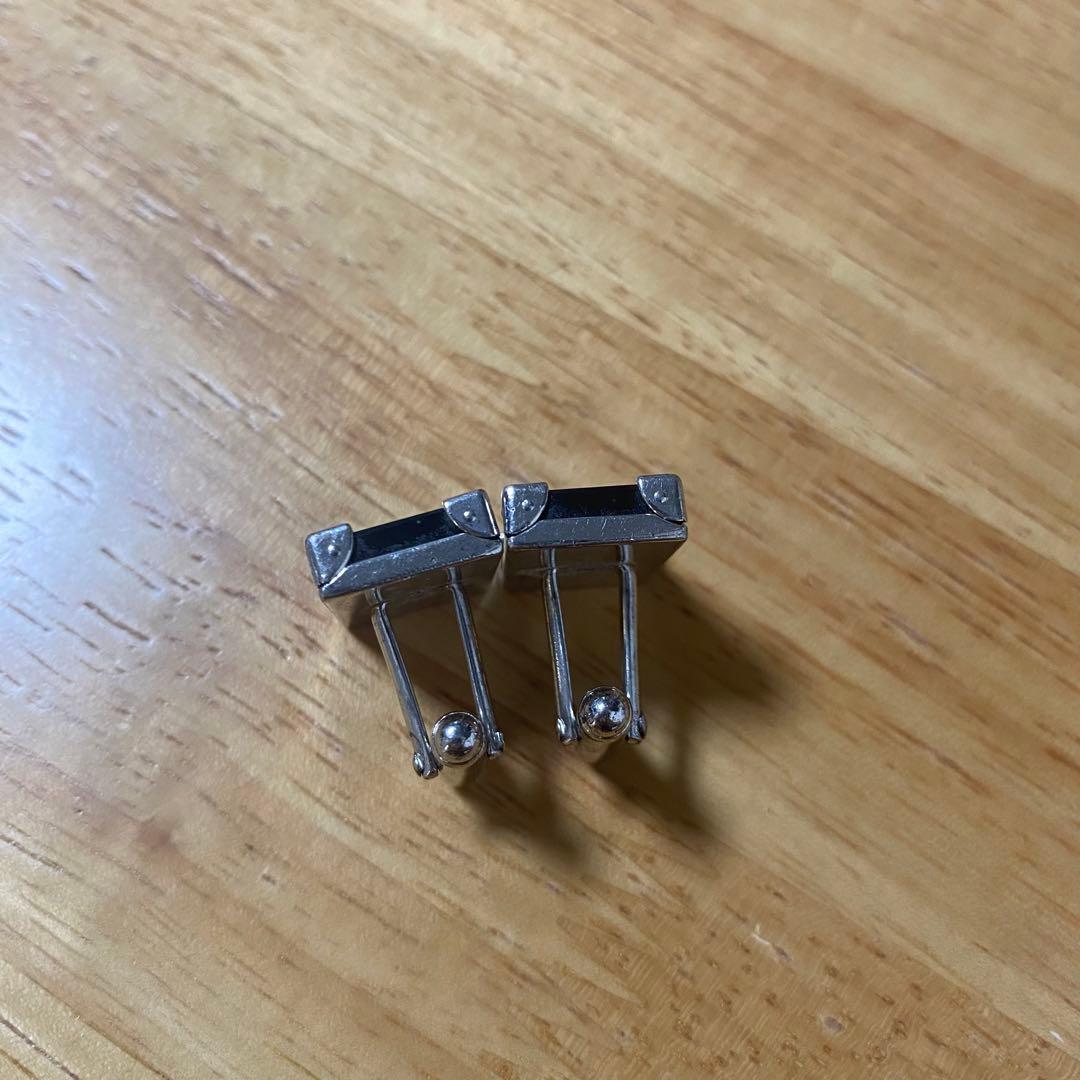 ルイヴィトン　ブトンドゥマンシェット シニアチュール M65737 銀　カフス