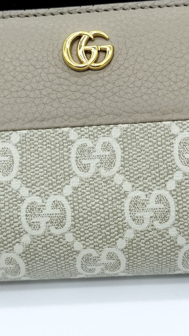 【極美品】GUCCIコンパクトウォレットGGスプリームベージュ