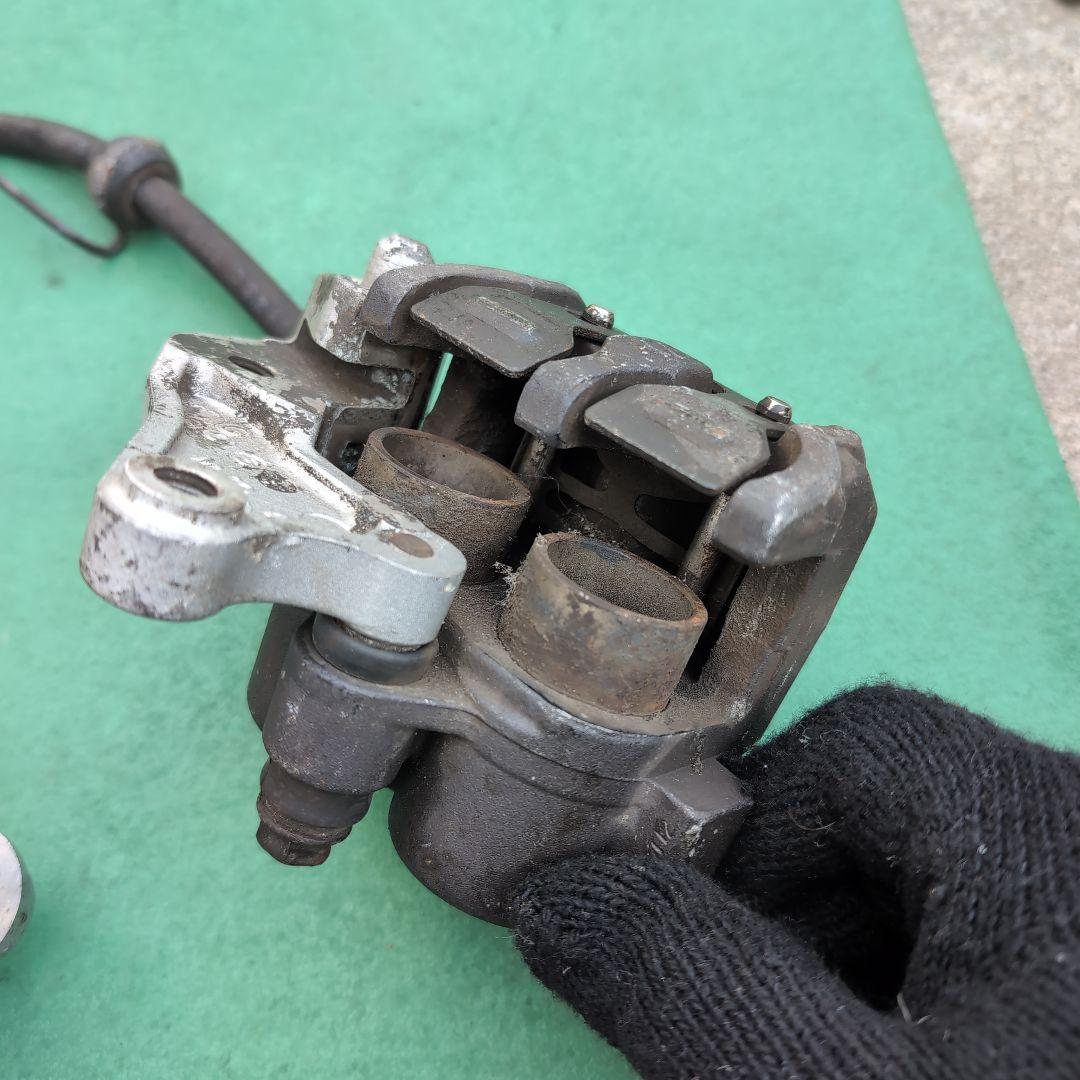 cbr400f キャリパー ホーク 流用