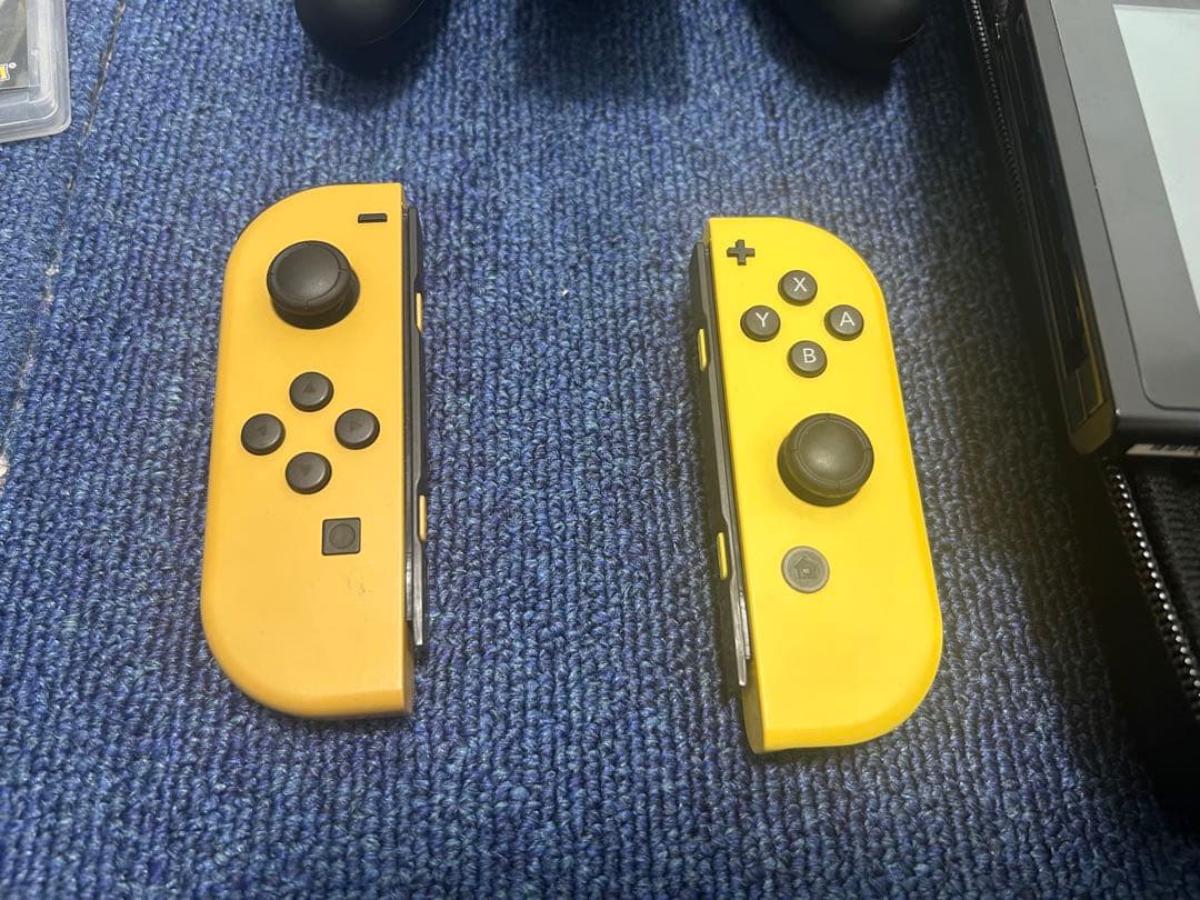 ［商品説明必読］Nintendo Switch ピカチュウ・イーブイデザイン
