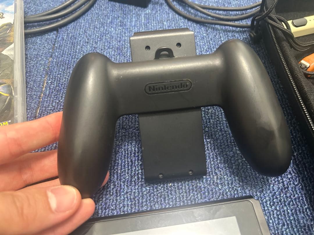 ［商品説明必読］Nintendo Switch ピカチュウ・イーブイデザイン
