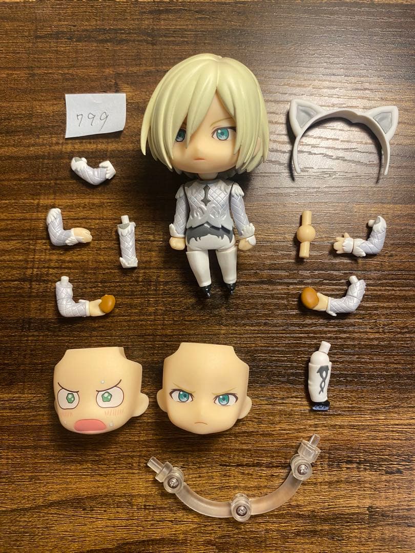 【モモ】激レア！ヴィクトルユーリ勇利ねんどろいど フィギュア