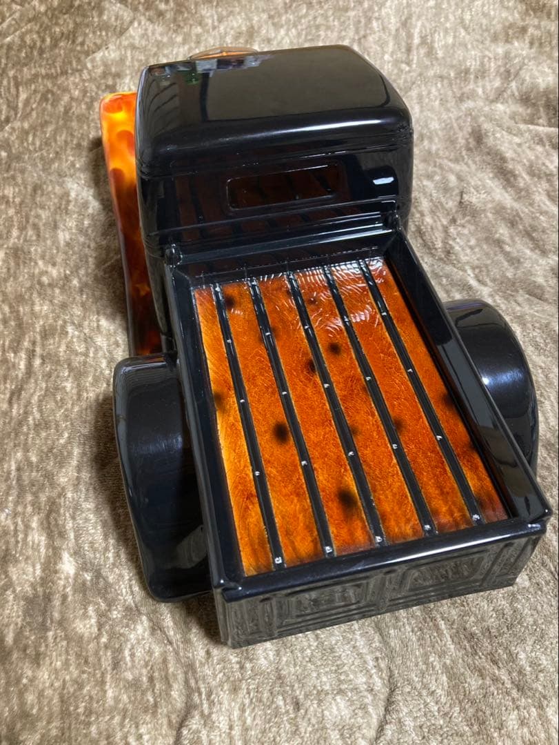 K*様 トラクサス ホットロッド ラジコン ボディ 激レア