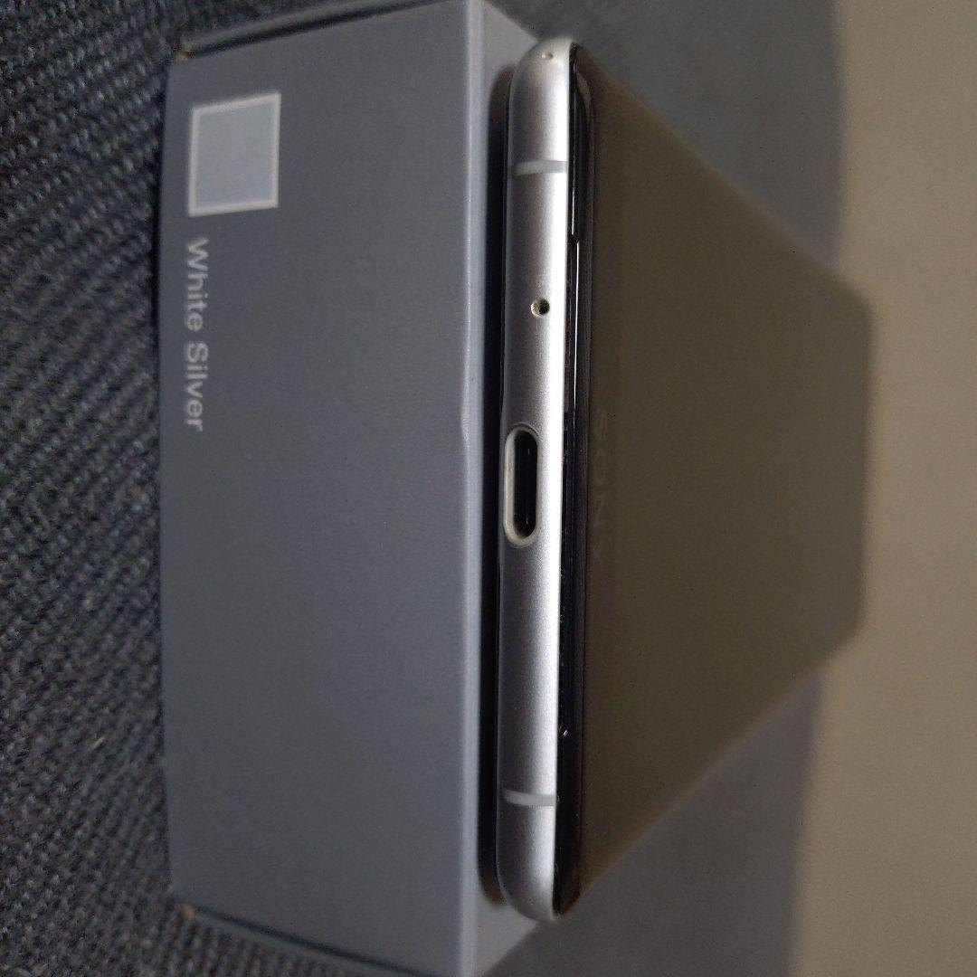 SONY Xperia XZ3 SIMフリー ホワイトシルバー　箱.説明書有り