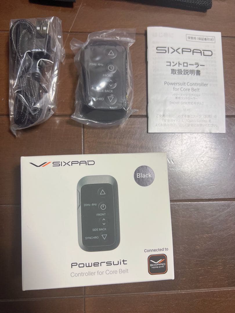 新品正規品　SIXPAD シックスパッド　コアベルト　M コントローラー付