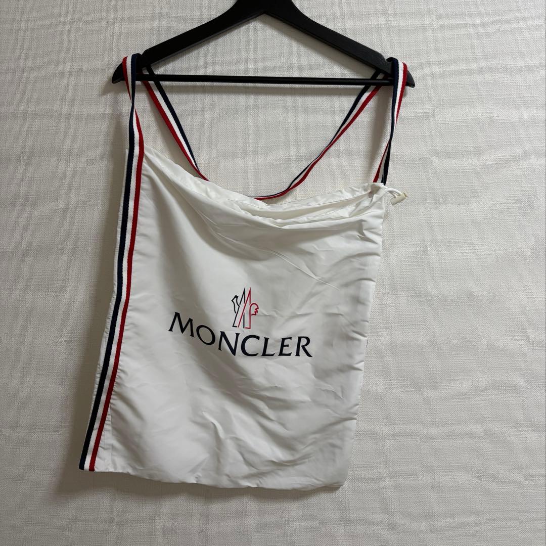 1回のみ着用★MONCLER ブラック　ショートレインシュージュ