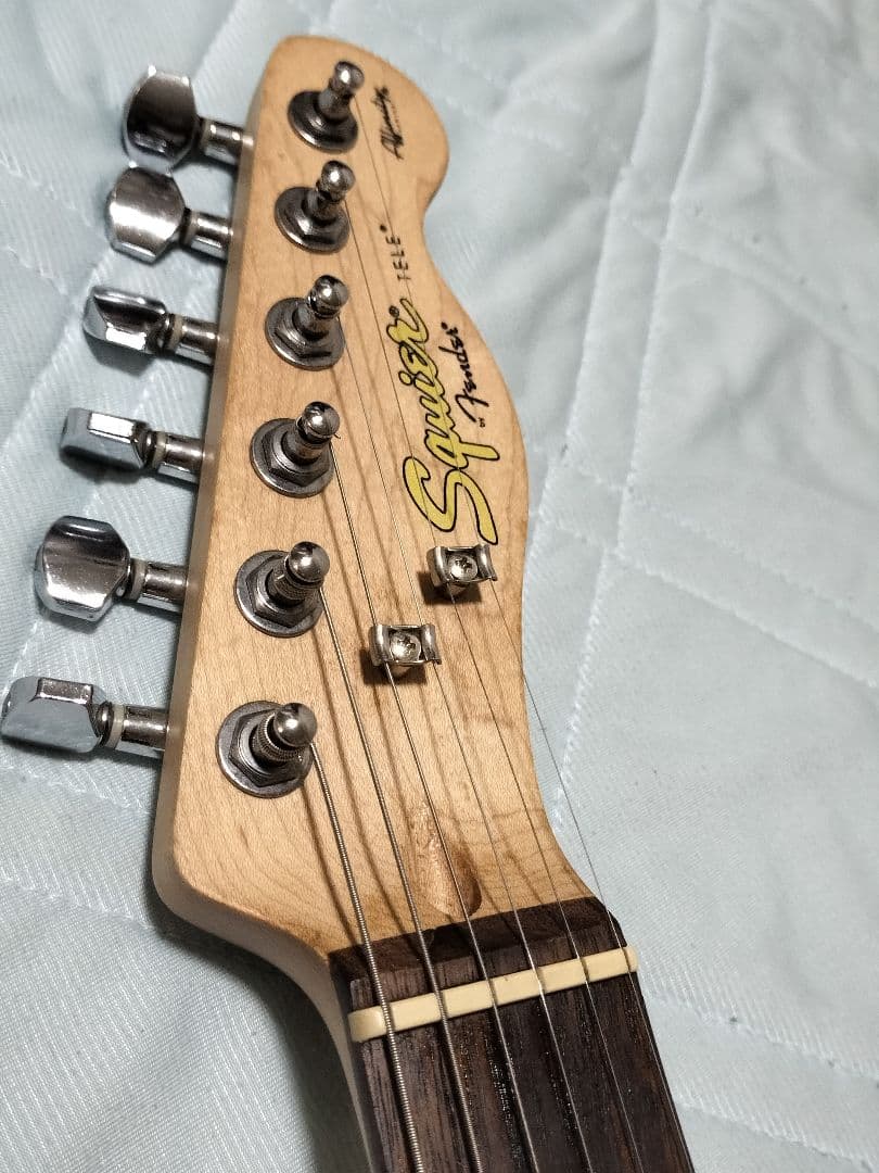 Squier スクワイア テレキャスター 赤 fenderケース付 初心者最適