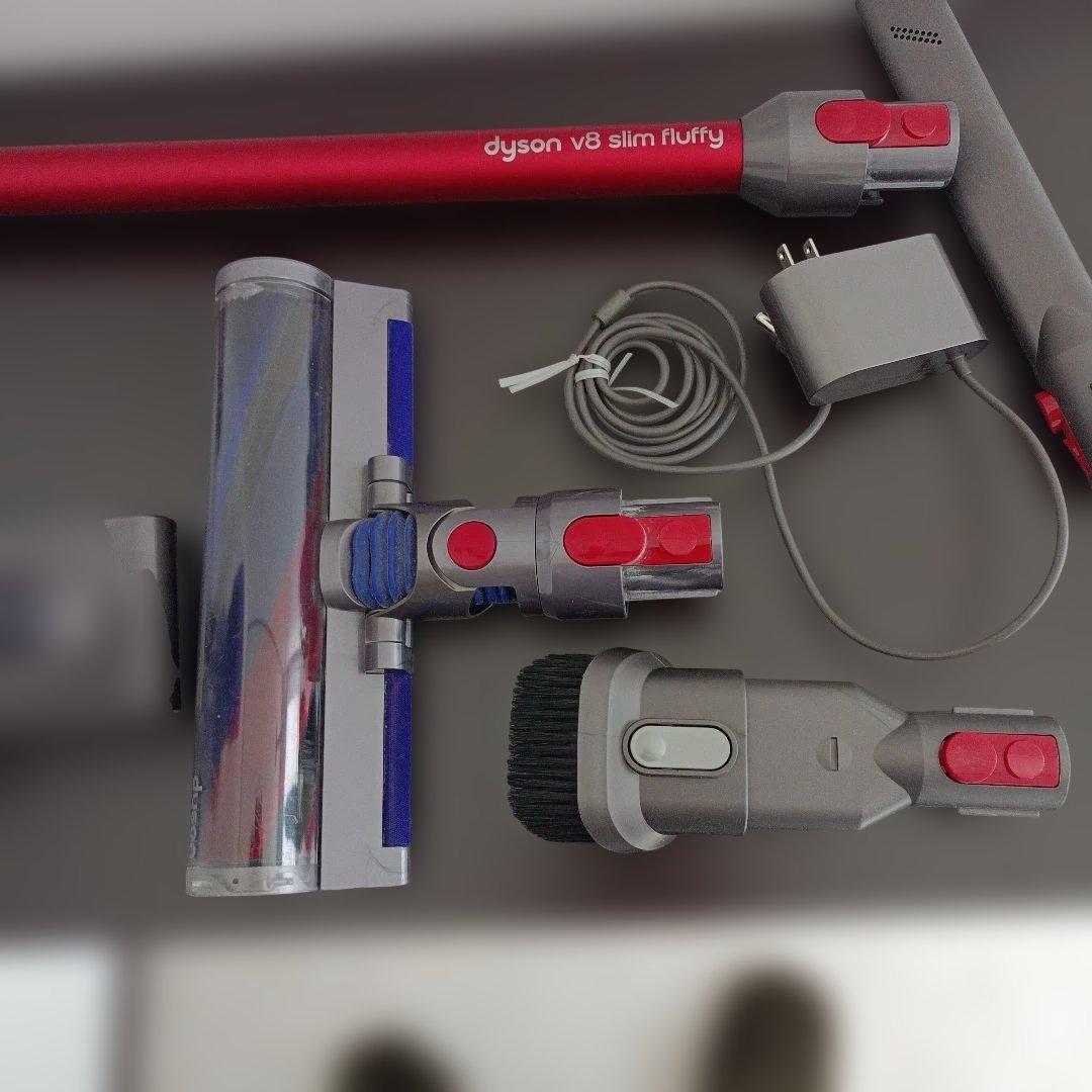 Dyson V8 Slim Fluffy 掃除機　ジャンク品