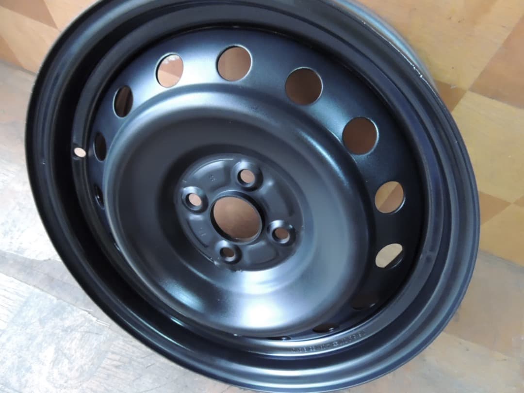 C85 16インチ スチールホイール 4本 16x5.5J ラクティス