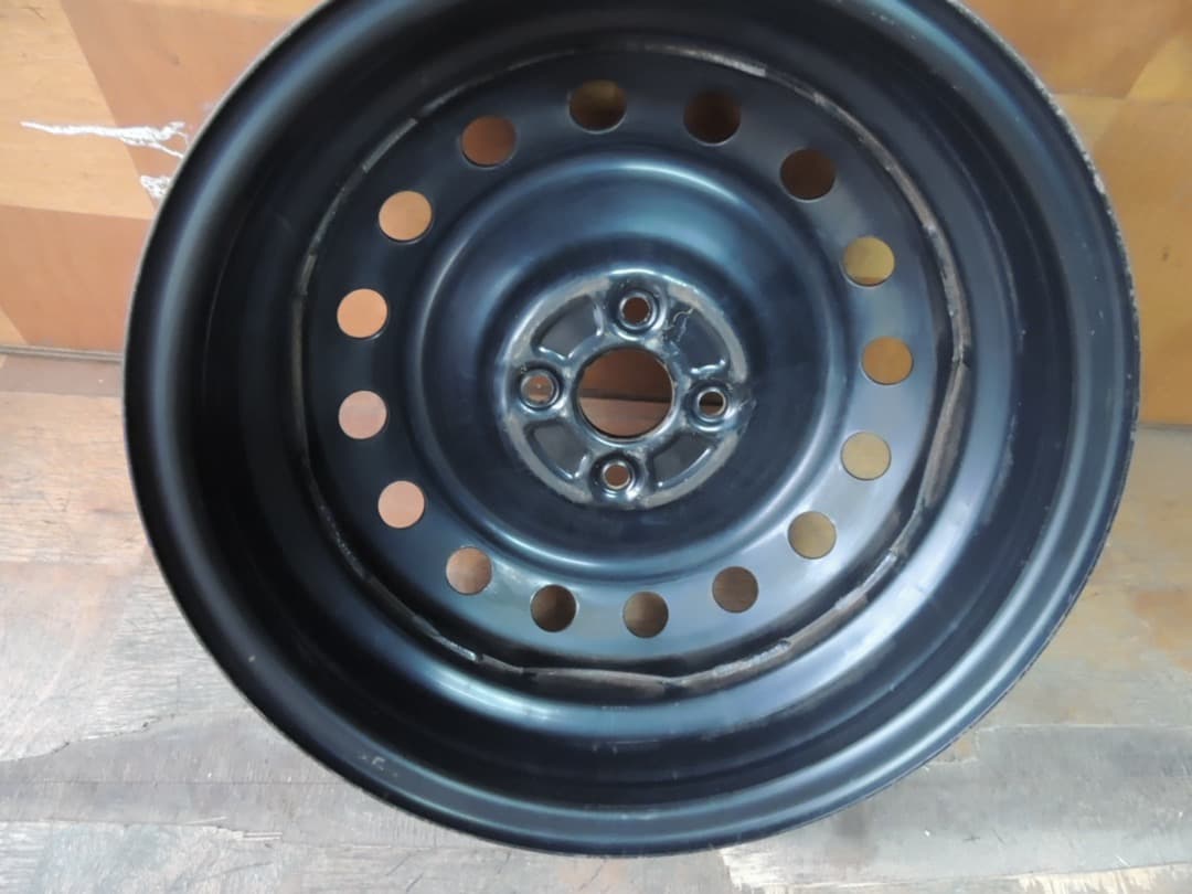 C85 16インチ スチールホイール 4本 16x5.5J ラクティス