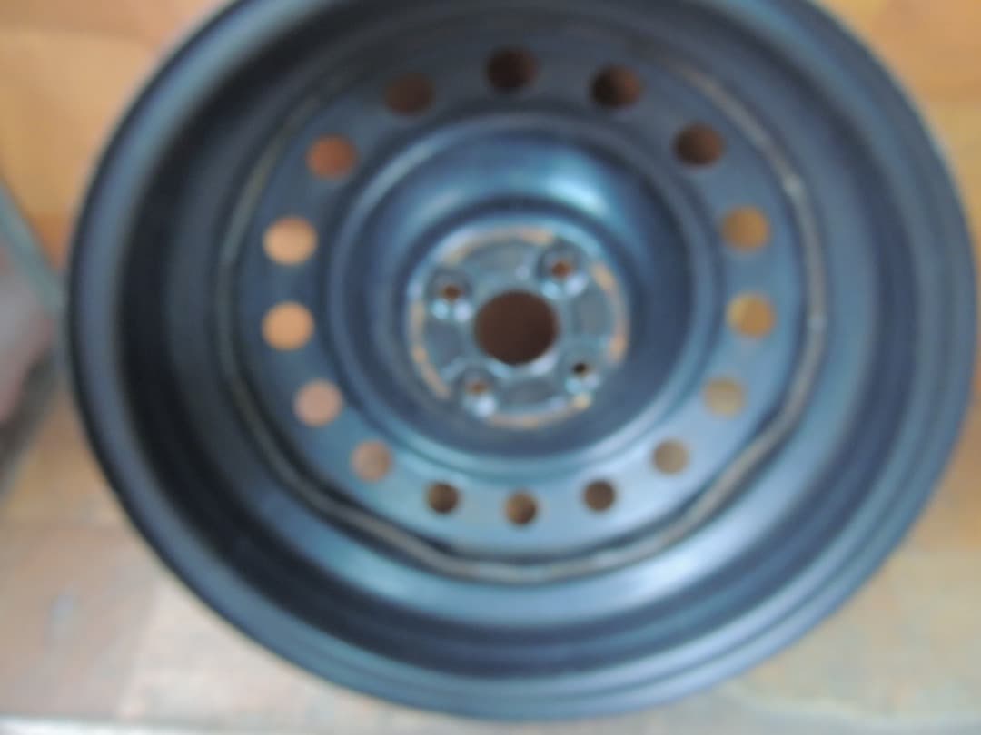 C85 16インチ スチールホイール 4本 16x5.5J ラクティス